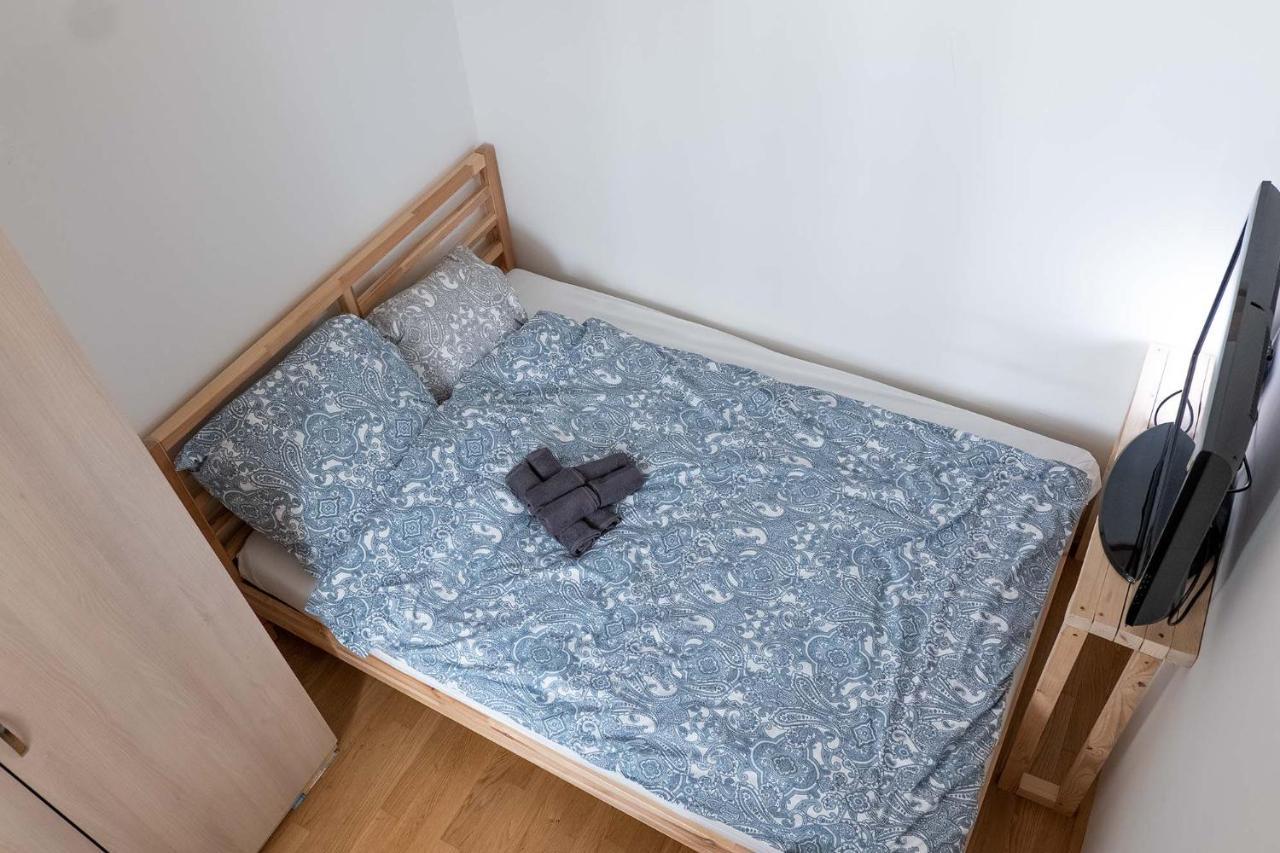 2 Rooms & Balcony - Top Location! Vienne Extérieur photo