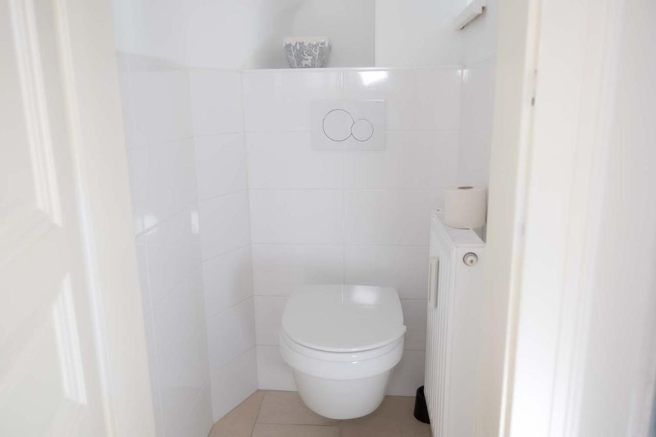 2 Rooms & Balcony - Top Location! Vienne Extérieur photo